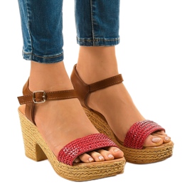 Röda högklackade sandaler 150-614