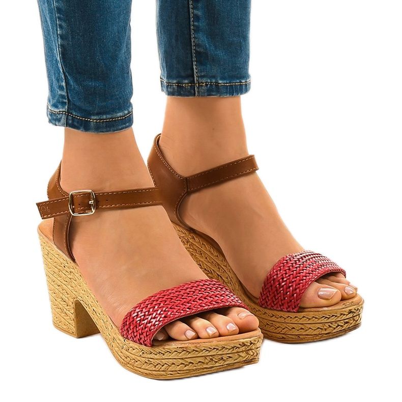 Röda högklackade sandaler 150-614