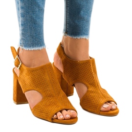 Kamel sandaler med snitt 99-33A brun