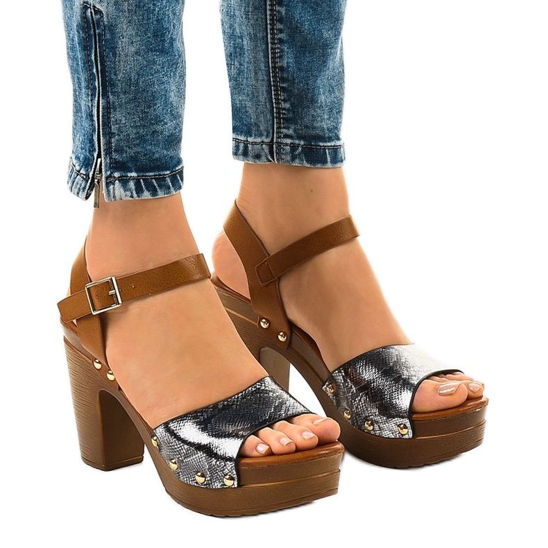 Svarta högklackade sandaler 150-615