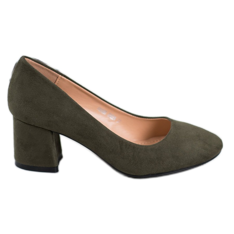 Fama Mocka pumpar på en pelare grön