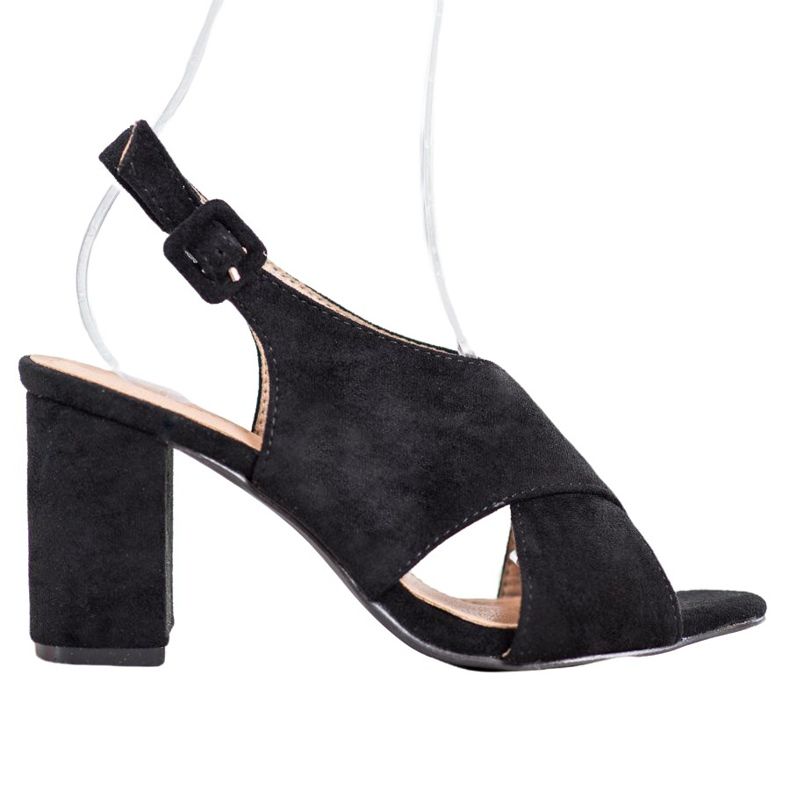 SHELOVET Bekväma sandaler på en bar svart