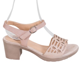 Kylie Bekväma sandaler på en tjock stolpe brun