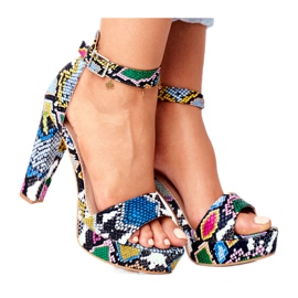 SEA Kvinnors sandaler på en högklackad färgstark orm Figaro mångfärgad