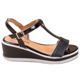 SHELOVET Svarta kilar med ekoläder