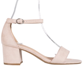 Diamantique Casual sandaler på en bar brun