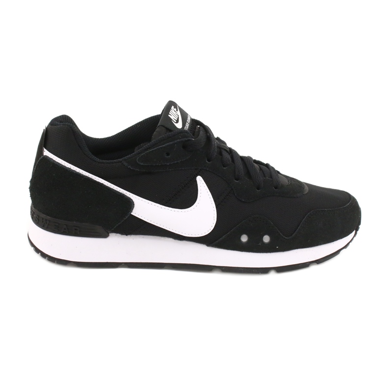 Nike Venture Runner W CK2948-001 skor vit svart