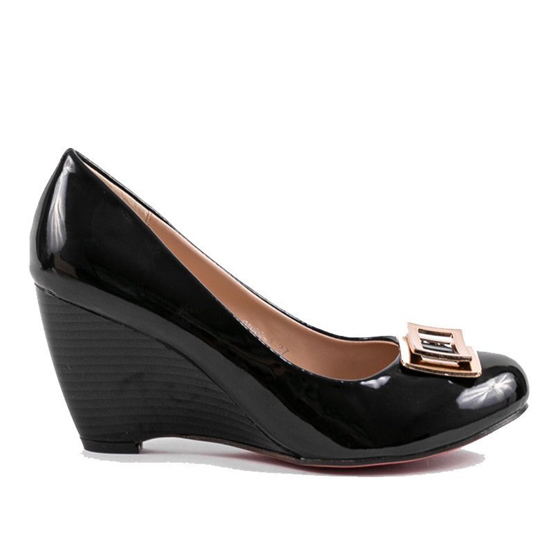 Svarta kilpumpar med spänne 0089-1