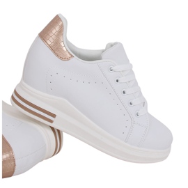 Vita MY-0367 WHITE / CHAMPAGNE sneakers på en dold kil