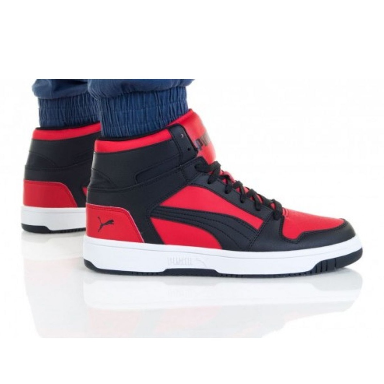 Puma Redound Layup Sl M 369573 12 svart röd