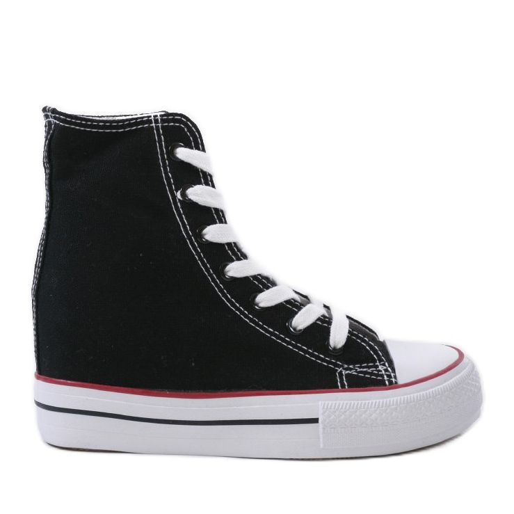 Svarta sneakers med snörningskilar B706-1