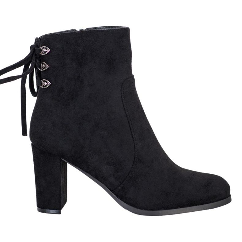 Knutna stövlar på VINCEZA -inlägget svart