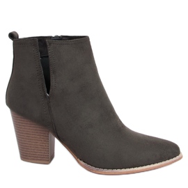 Högklackade stövlar med mandelgröna tår M397 Grön