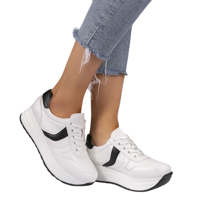 Vita sportskor, BK-20 sneakers