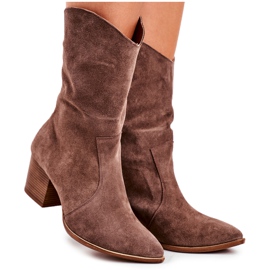 Damskor på högklackat läder Nubuck Cappuccino Nicole 2580 brun
