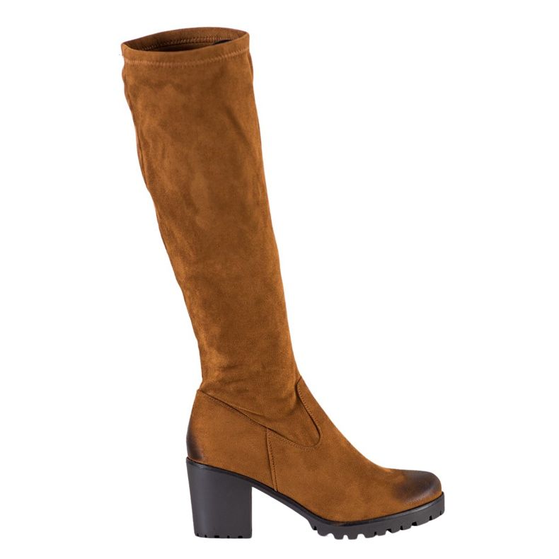 Stövlar på VINCEZA -plattformen