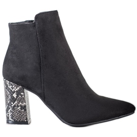 Stövlar med ormmotiv VINCEZA svart