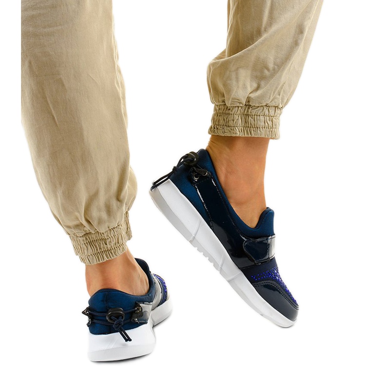 Marinblå slip-on sportskor B120-3