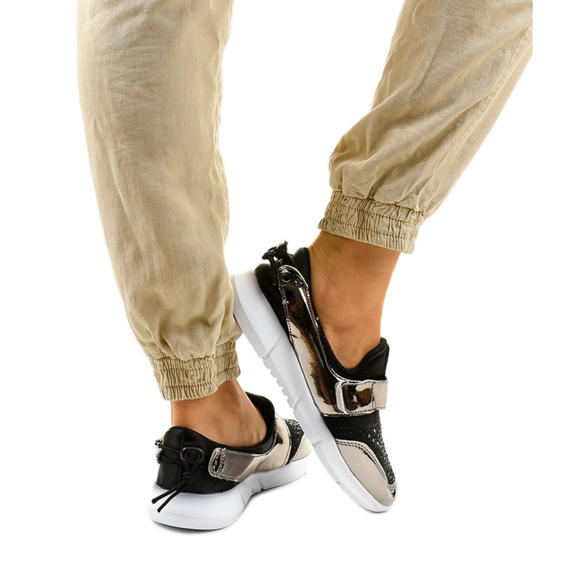 Svart och guld slip-on sportskor B120-2 gyllene