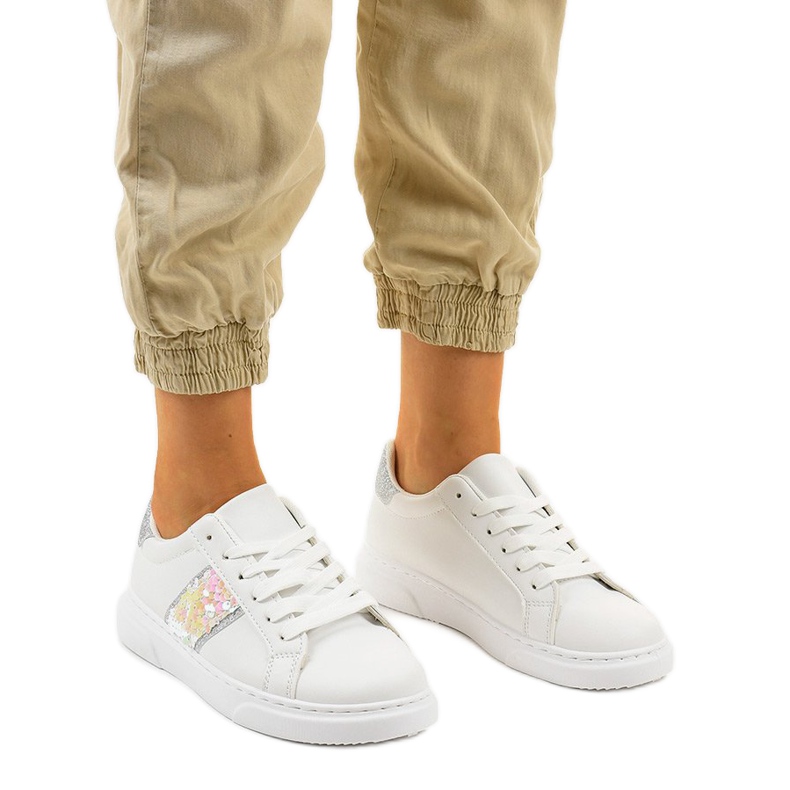 Klassiska vita sneakers BK929-19 silver-