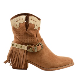 Generationsbruna stövletter i mocka på stolpen