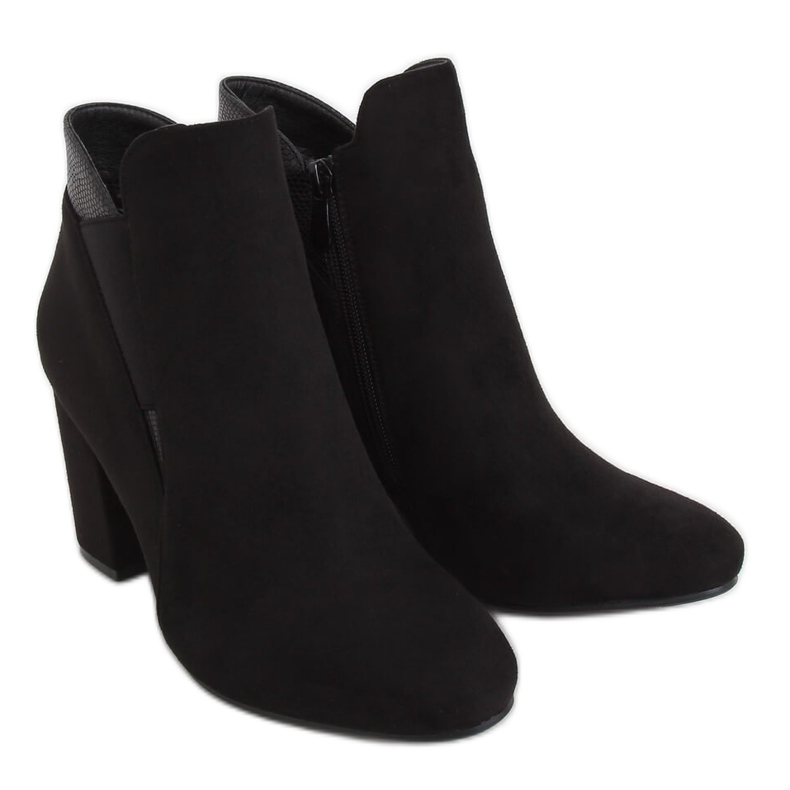 Stövlar på stolpen svart K-99107-2 Svart