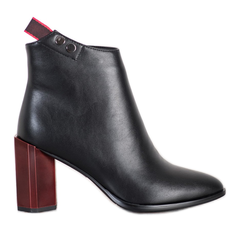 Filippo Stövlar på ett dekorativt inlägg svart röd