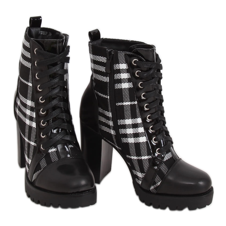 Svarta högklackade rutiga svarta NS080P Svart