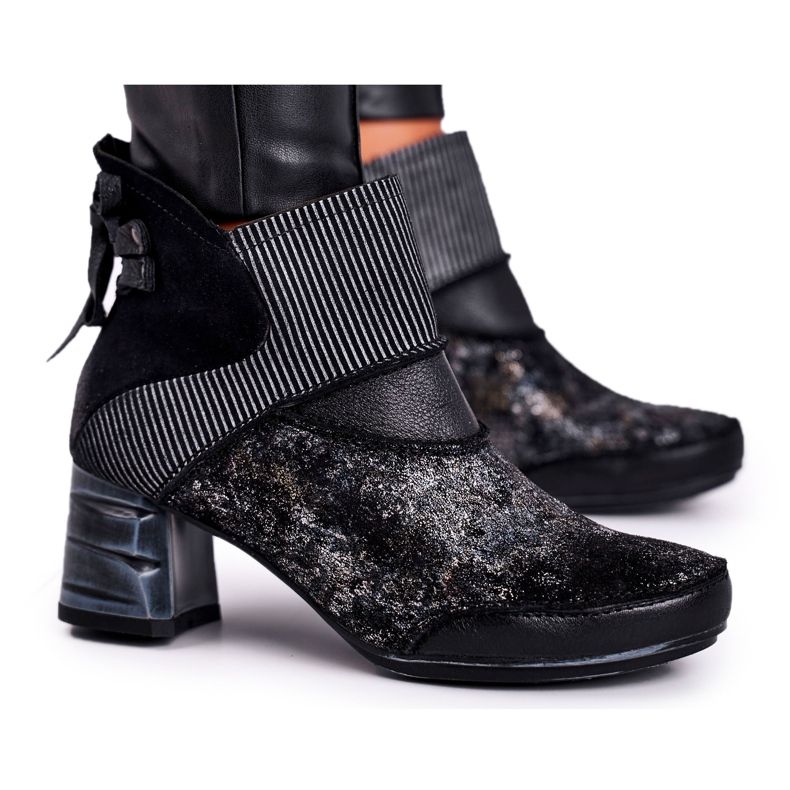 Kvinnors varma läderstövlar Maciejka Marinblå 03790-20