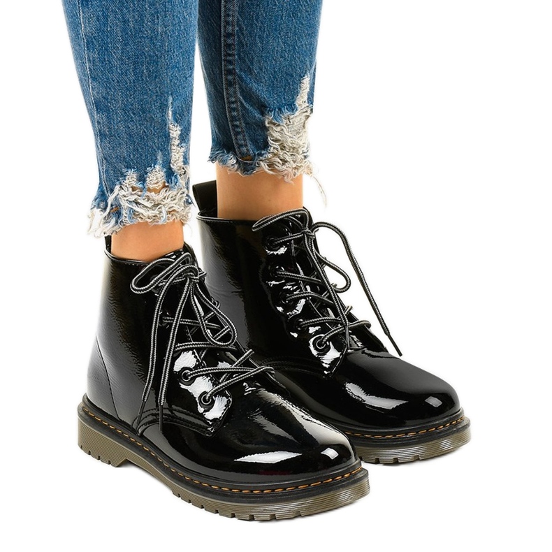 Svarta lackstövlar TL143-1