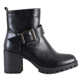 SDS Snygga arbetare på en bar svart