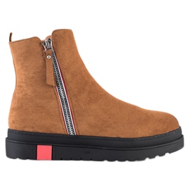 Seastar Stövlar På Den Svarta Plattformen brun