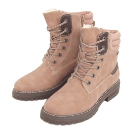 Isolerat rosa timmer 2218 Rosa