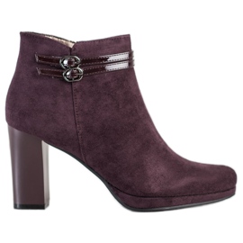 Daszyński Eleganta stövlar med ränder röd flerfärgad