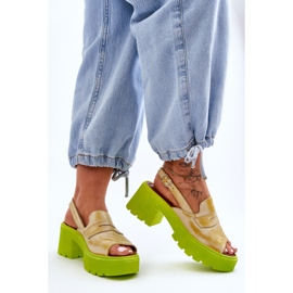 Lädersandaler på klackar och plattform Maciejka 06039-07 Gul 2