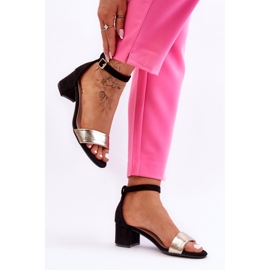 Layna bekväma svarta och guldsandaler med låg klack 2