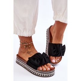 Damtofflor i mocka med rosett Svart Lauria 2