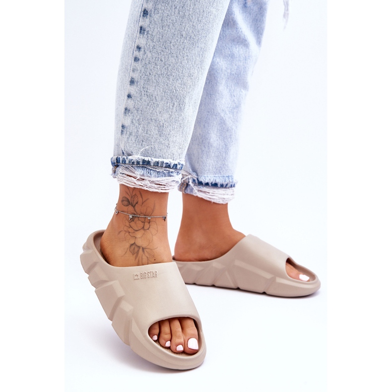 Lättviktiga Big Star Foam Tofflor för kvinnor LL274593 Beige 1