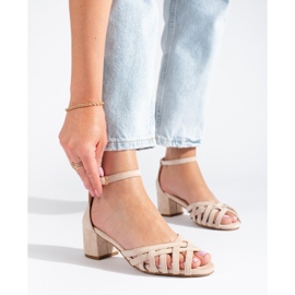 Shelovet mocka sandaler med låg klack i beige 1