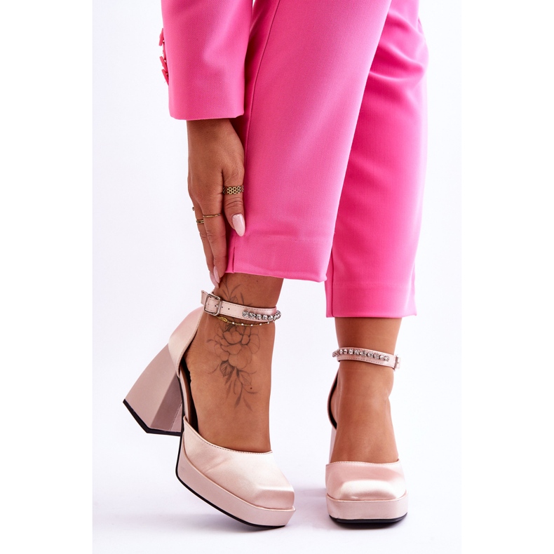 Fashionabla pumps på massiva klackar med zirkoner Beige Adel 2