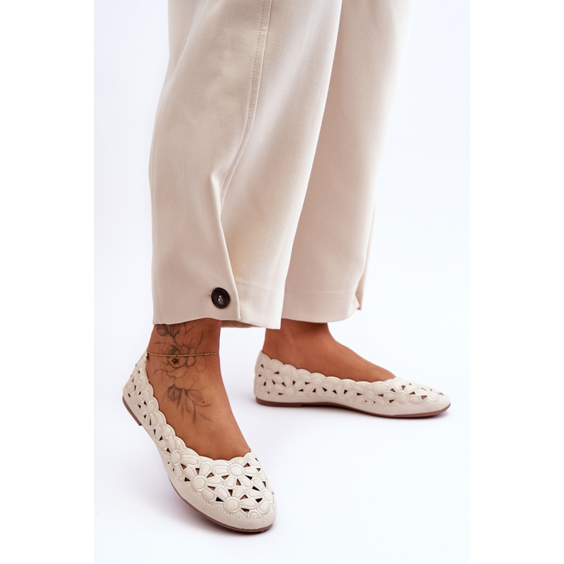 PE1 Genombruten glansig ballerina dam Beige Visionary 1