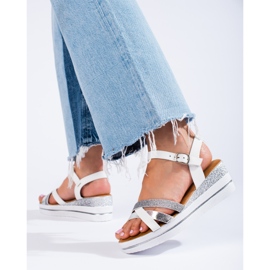 Vita Shelovet kilsandaler för kvinnor 2