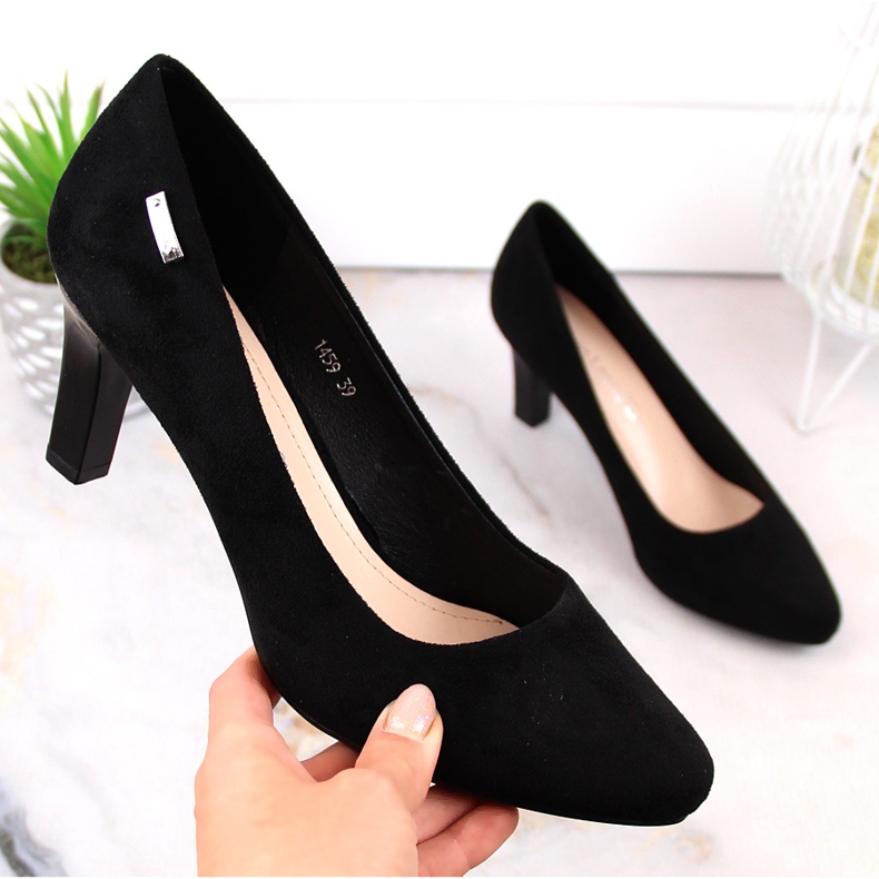 Svarta pumps i mocka från Sergio Leone 1