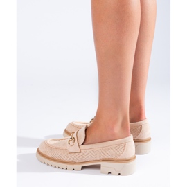 Shelovet beige genombrutna loafers i mocka 2
