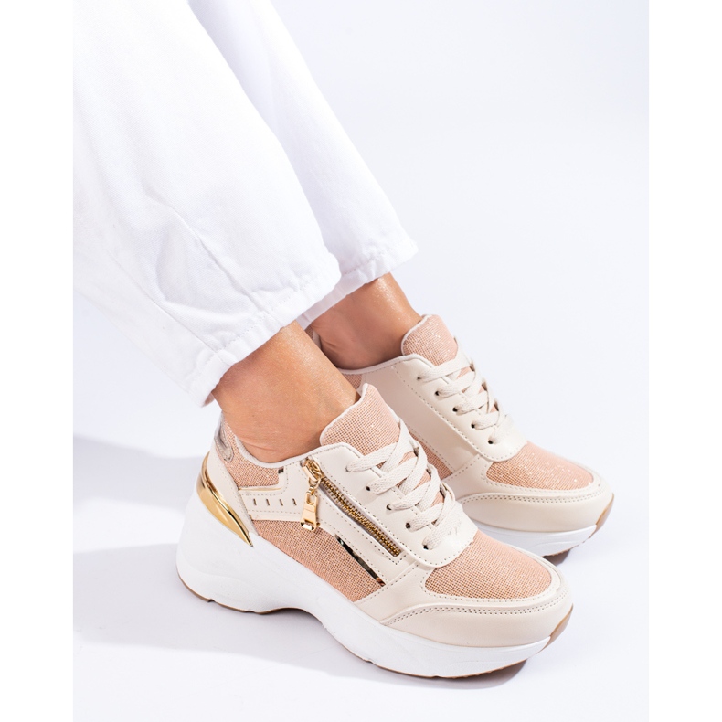 Beige sneakers med tjock sula från Shelovet 1
