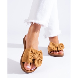 Bruna damsandaler med Shelovet-rosett 1