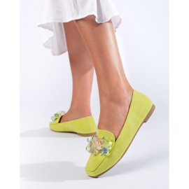 Gröna loafers i mocka med kristaller från Shelovet 1