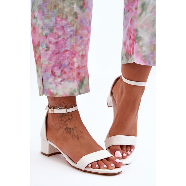 Läderhälsandaler Enfärgade vita Inspire Me! 1