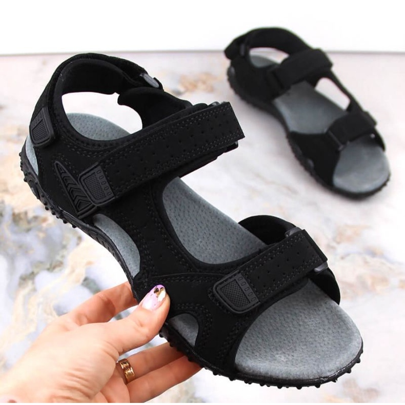 American Club W AM929A svarta kardborresportsandaler 1