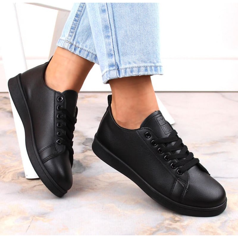 News Sportskor Nyheter W EVE433A svart 2